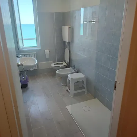 בית הארחה Eco Del Mare פייטרה ליגורה