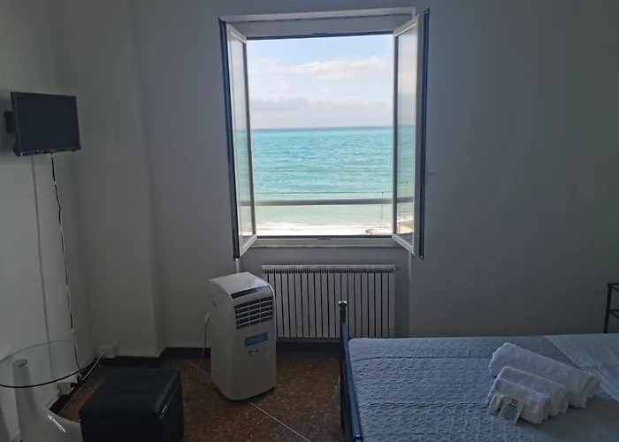 Eco Del Mare 3* Pietra Ligure